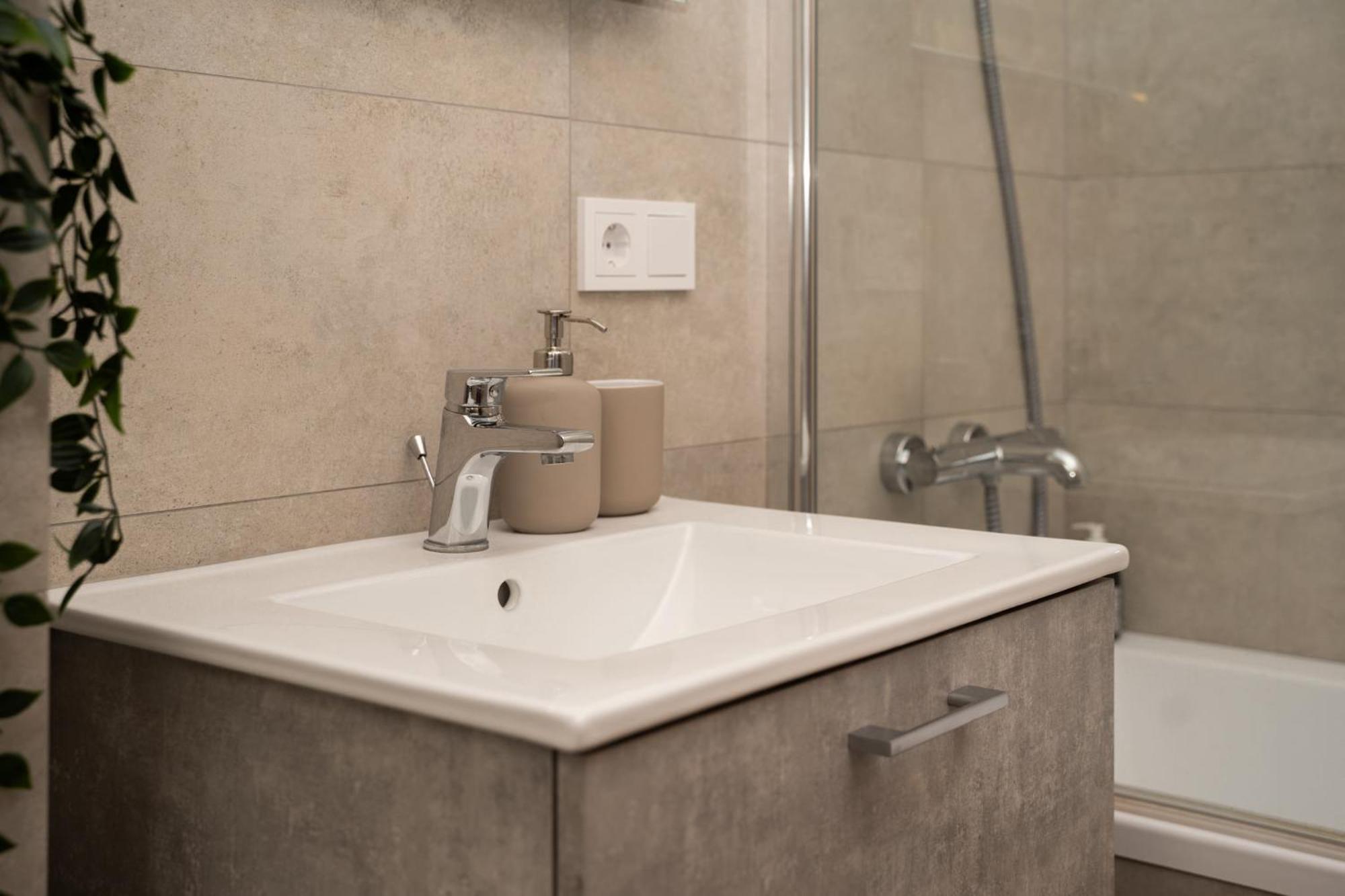 Lazdyneliu Vingis, Free Underground Parking, Long Stays Welcome Wilna Exterior foto